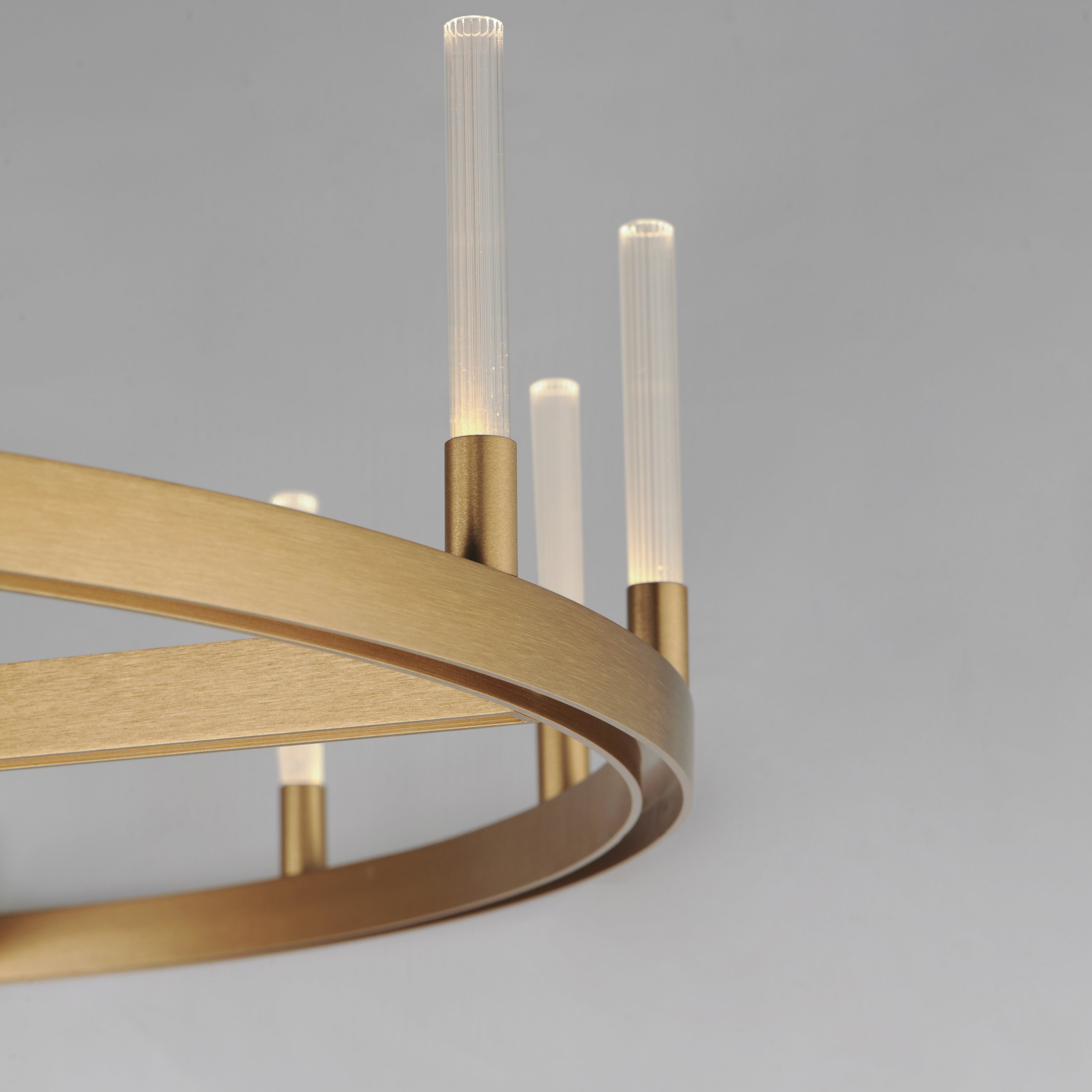 Ovation 15 Luces Dorado