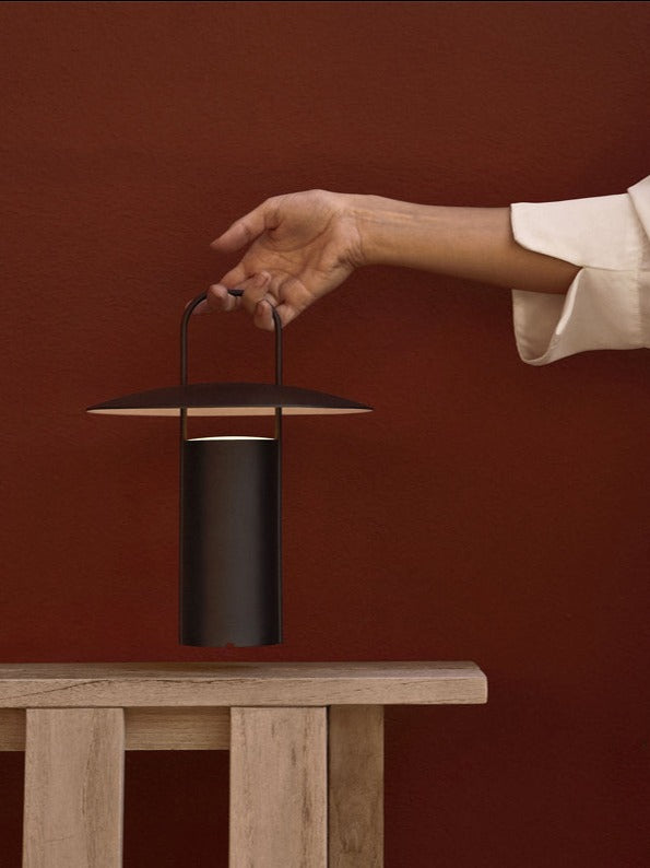 Ray Table Lamp Black