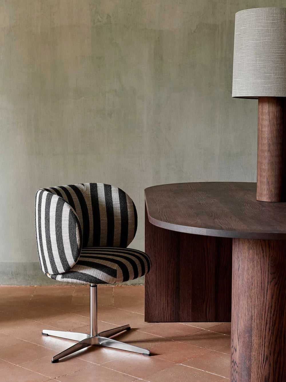Rico Dining Chair Swivel Sand/Black