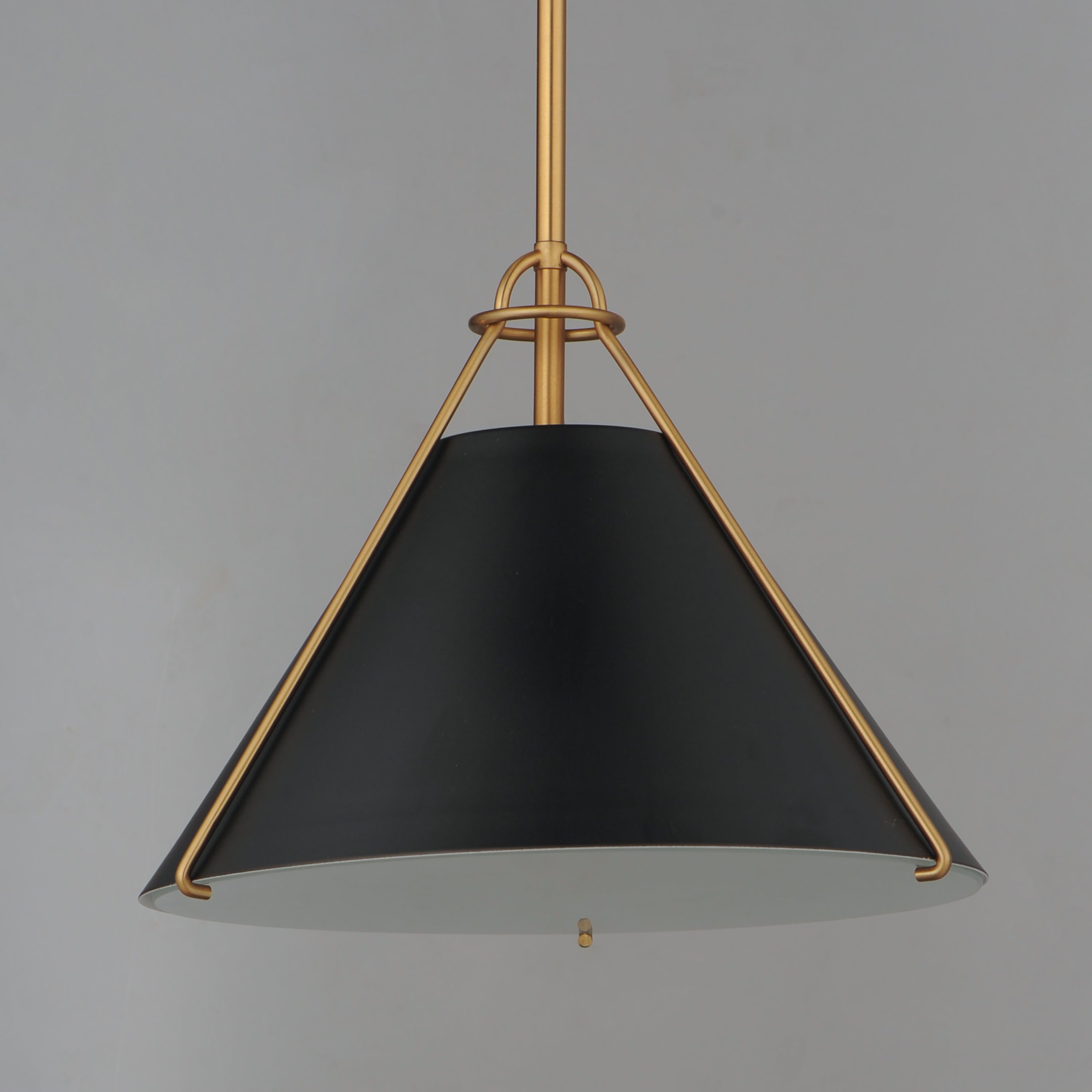 Lucas Single Pendant Black/Brass