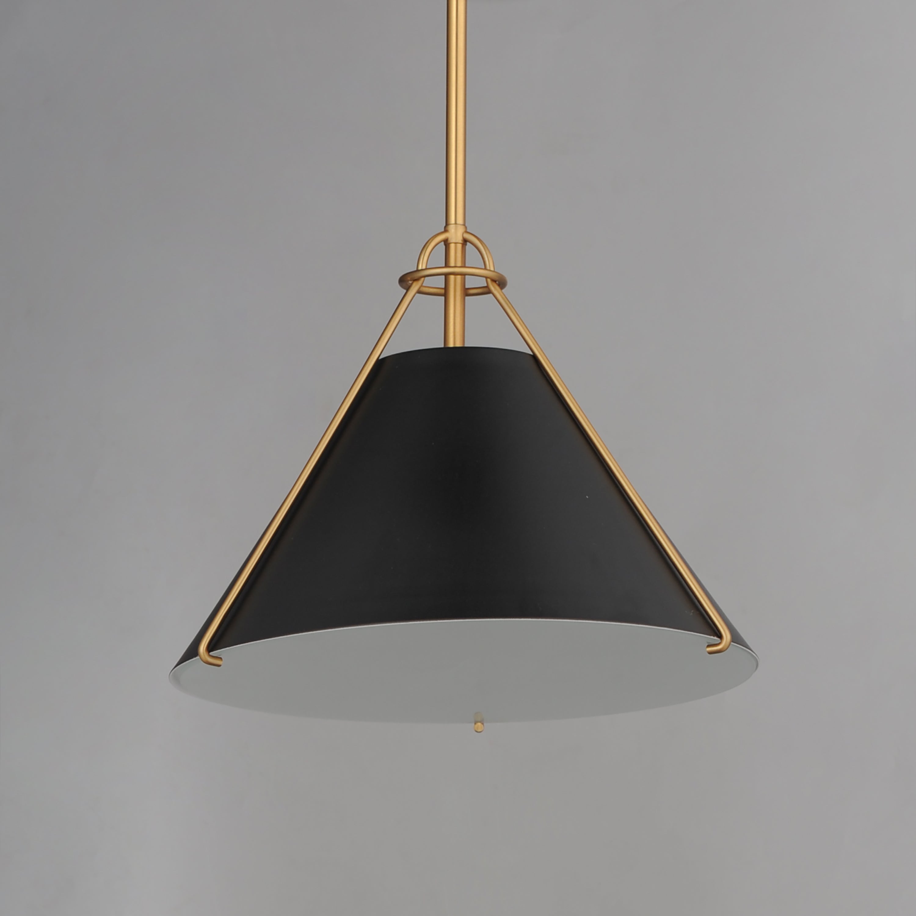 Lucas Single Pendant Black/Brass