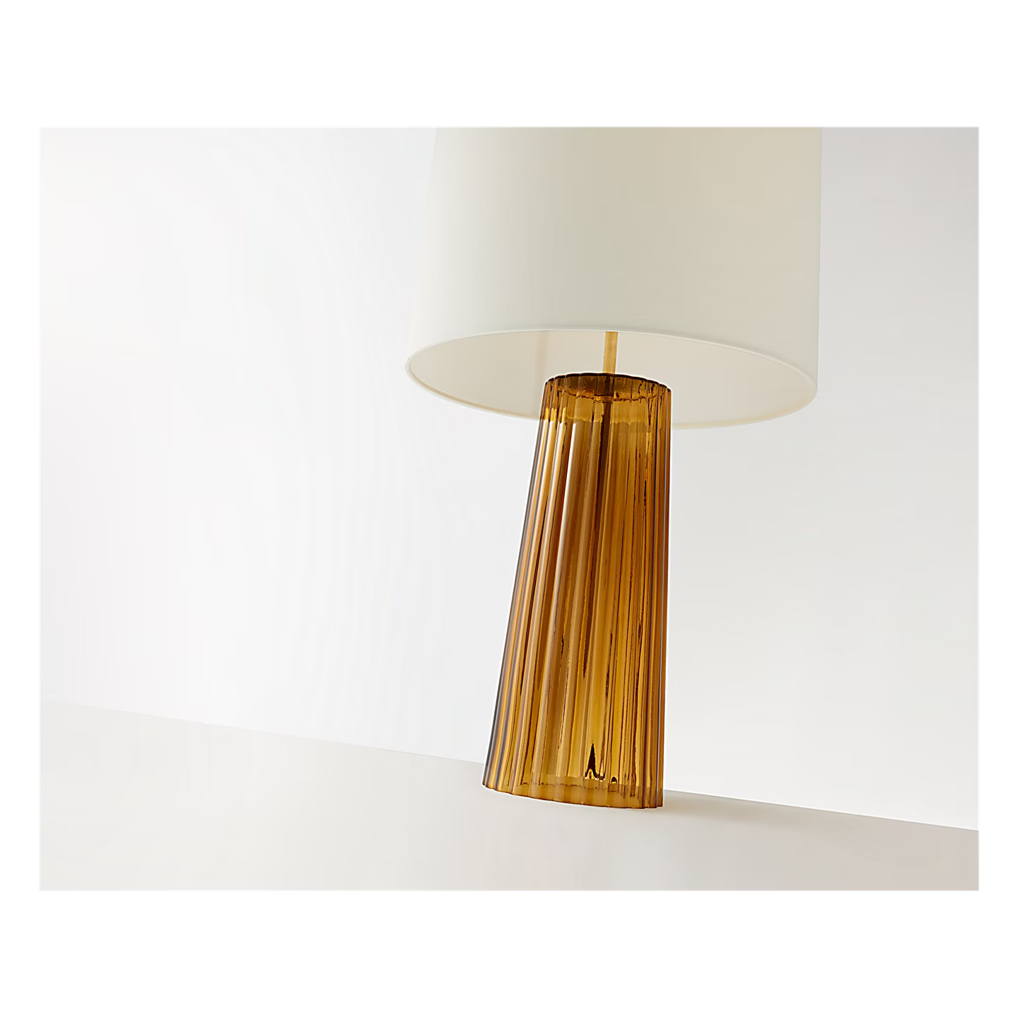Danube Medium Table Lamp Amber