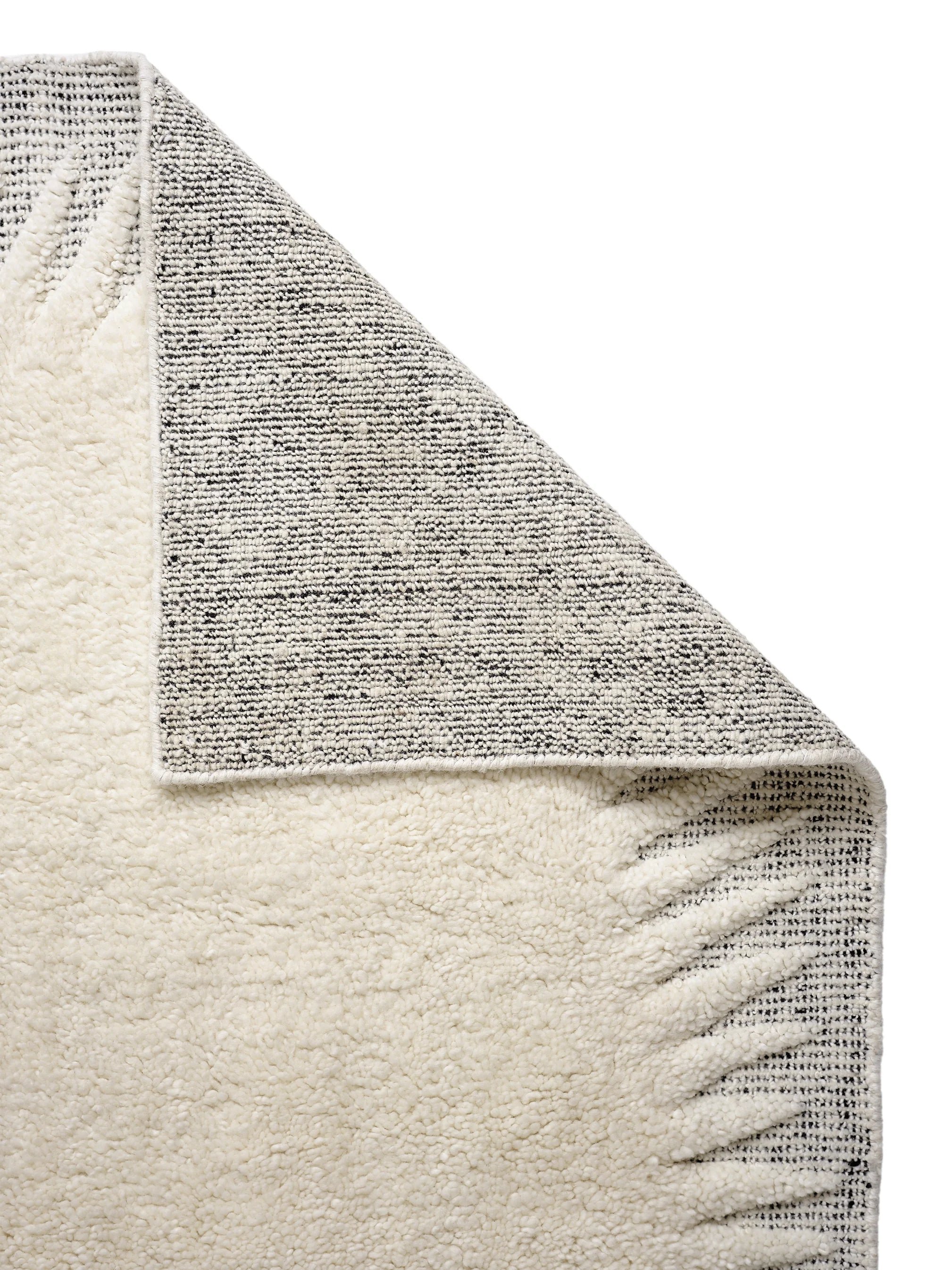 Edgy Rug Extra Large