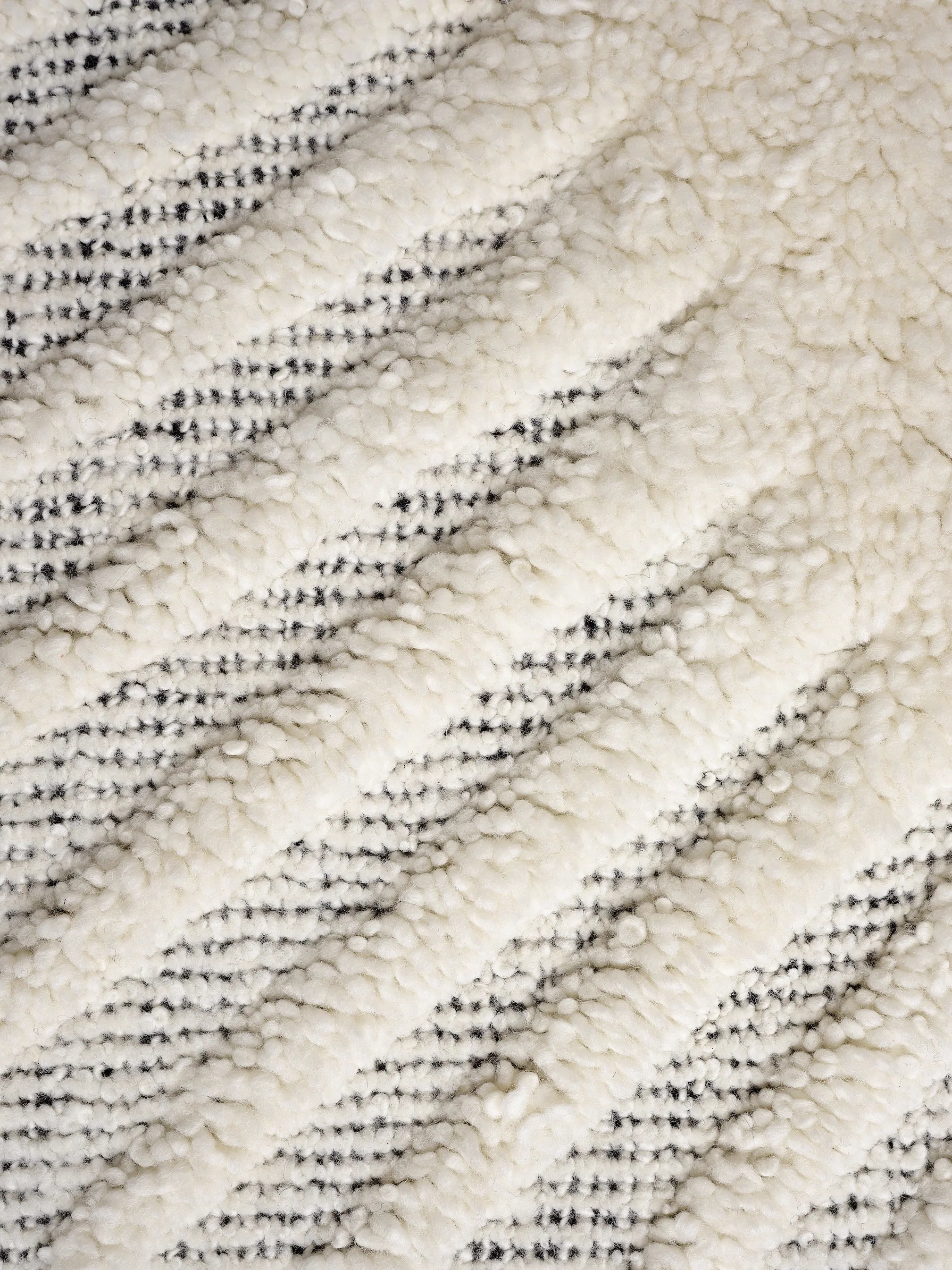 Edgy Rug Extra Large