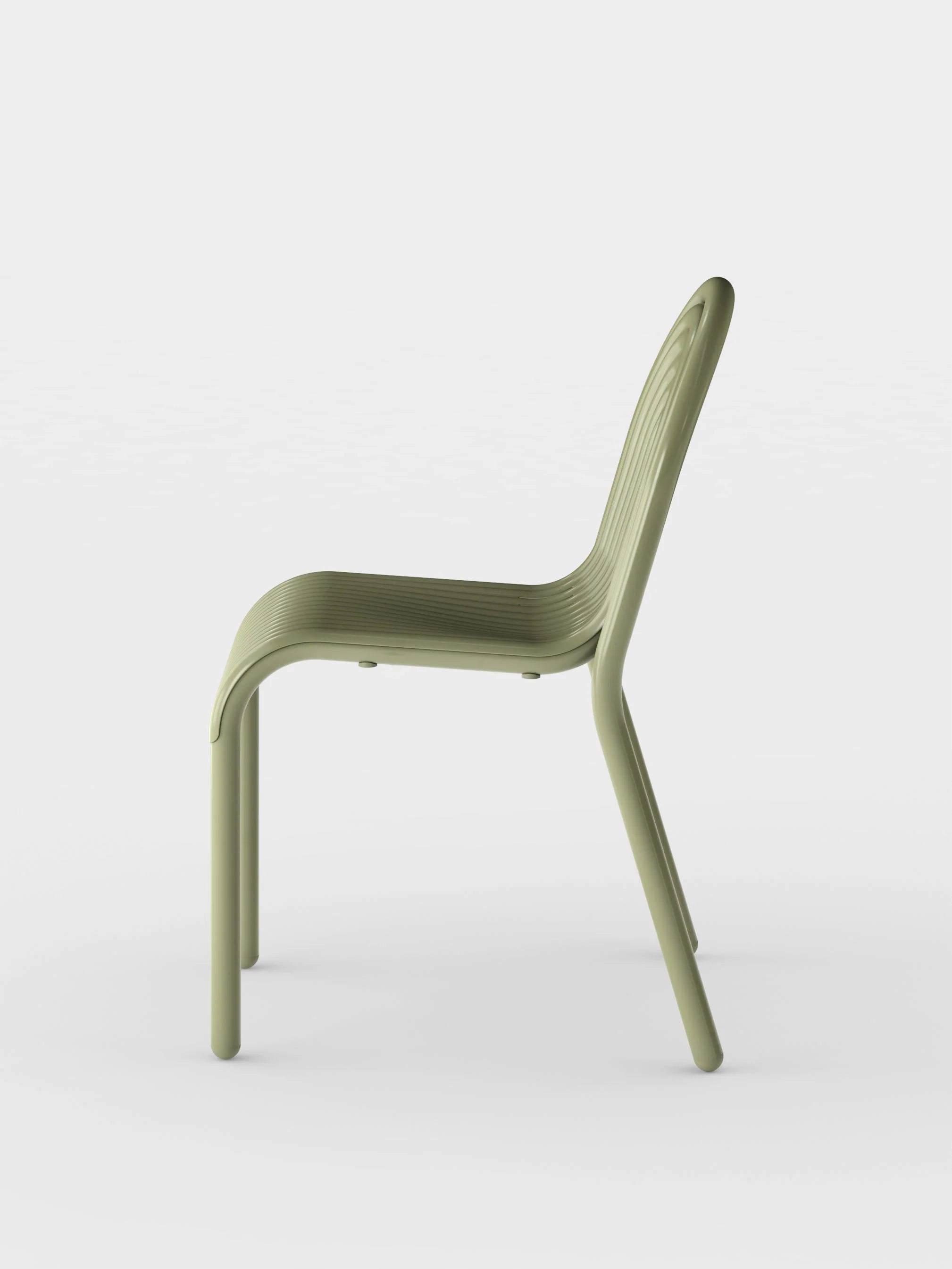Groove Outdoor Side Chair Moss