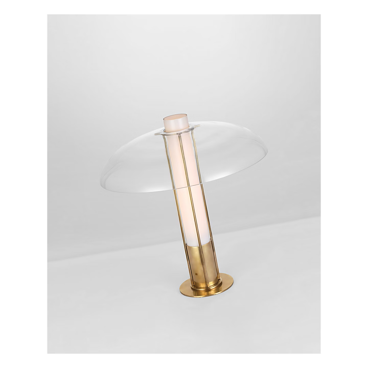 Troye Medium Lamp Brass/Glass