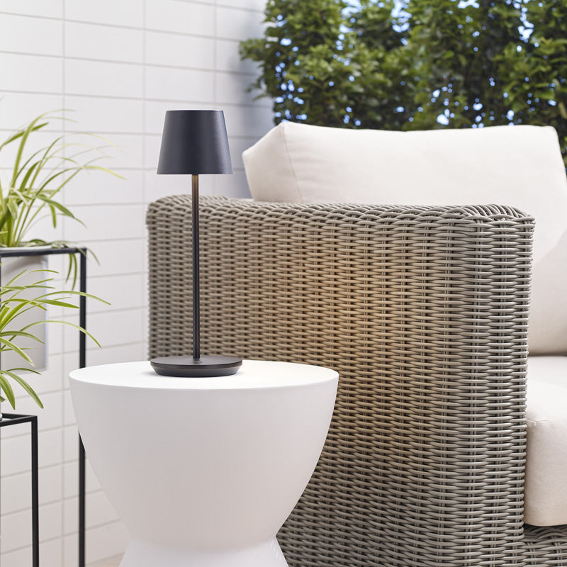 Nevis Table Lamp Negra