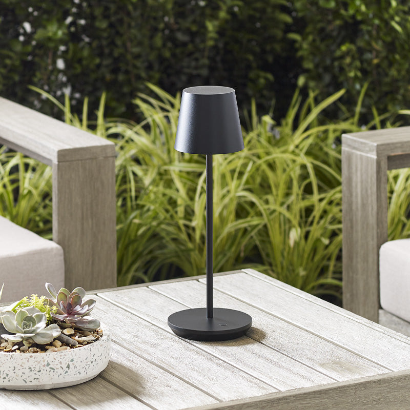 Nevis Table Lamp Negra