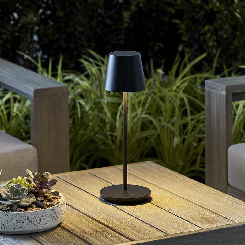 Nevis Table Lamp Negra