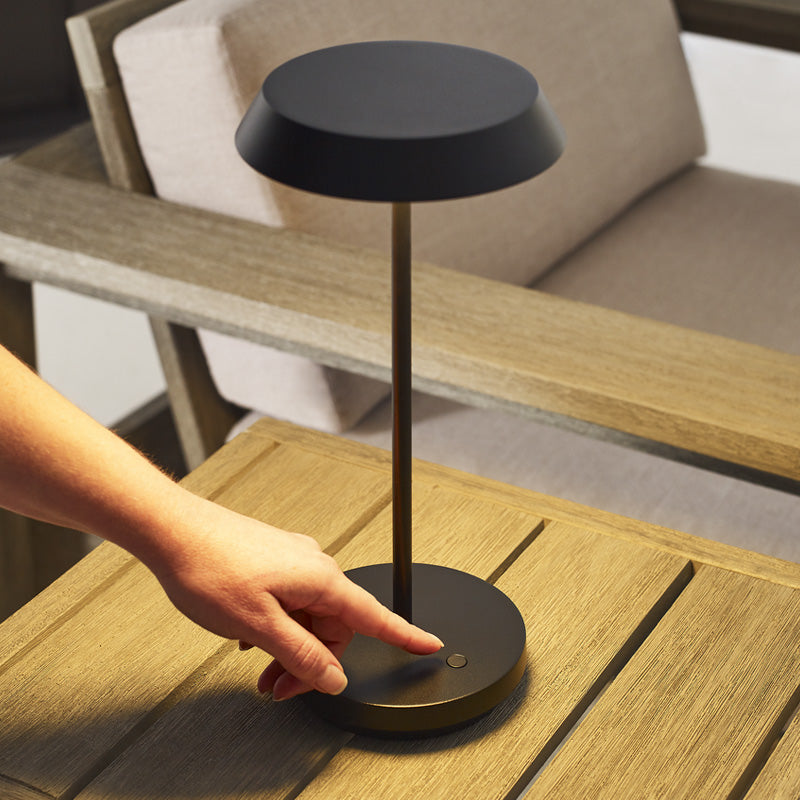 Tepa Accent Table Lamp Negra