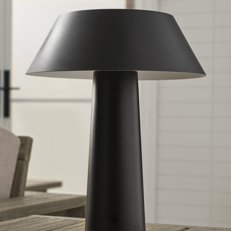 Sesa Table Lamp Black