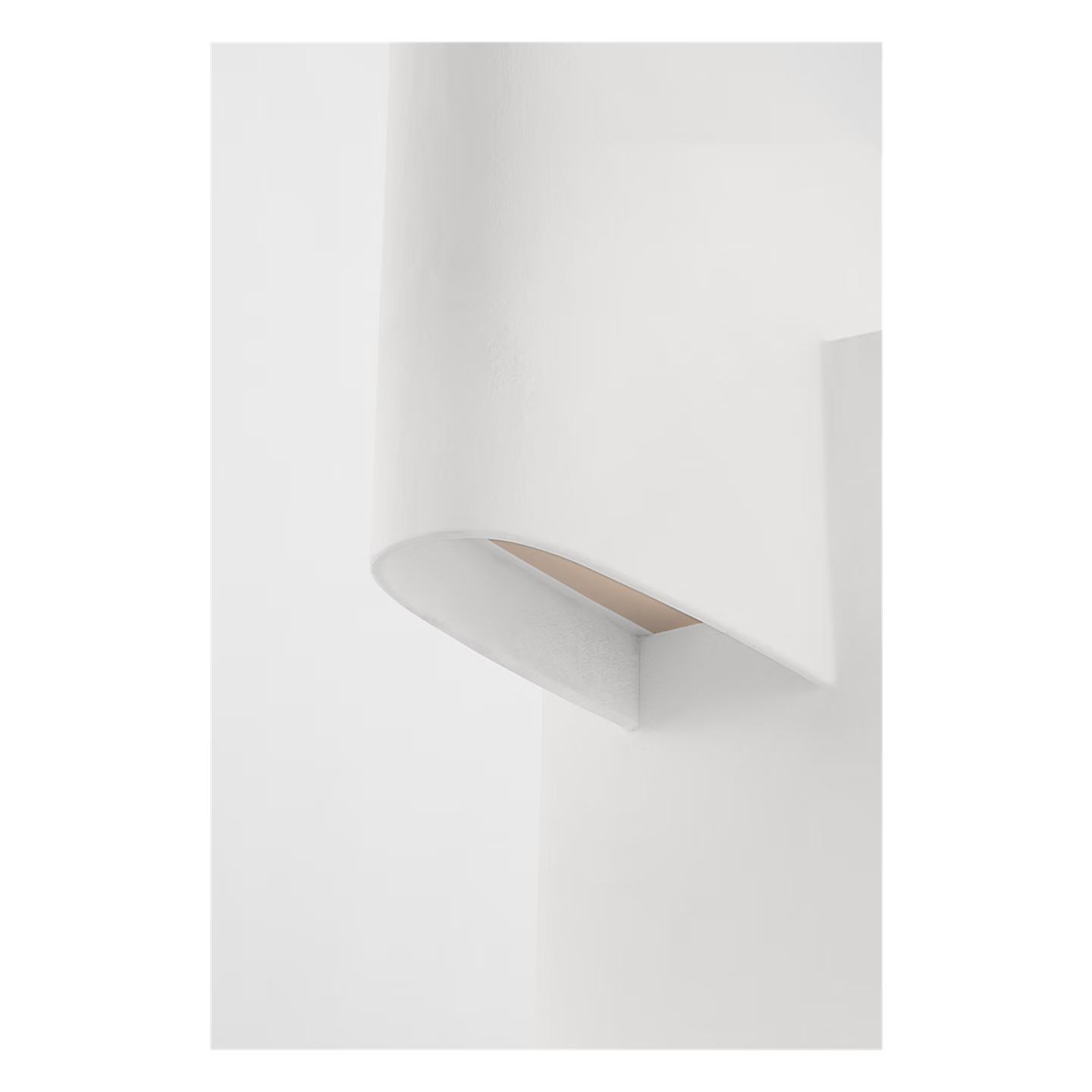 Lotura Intersecting White Lamp