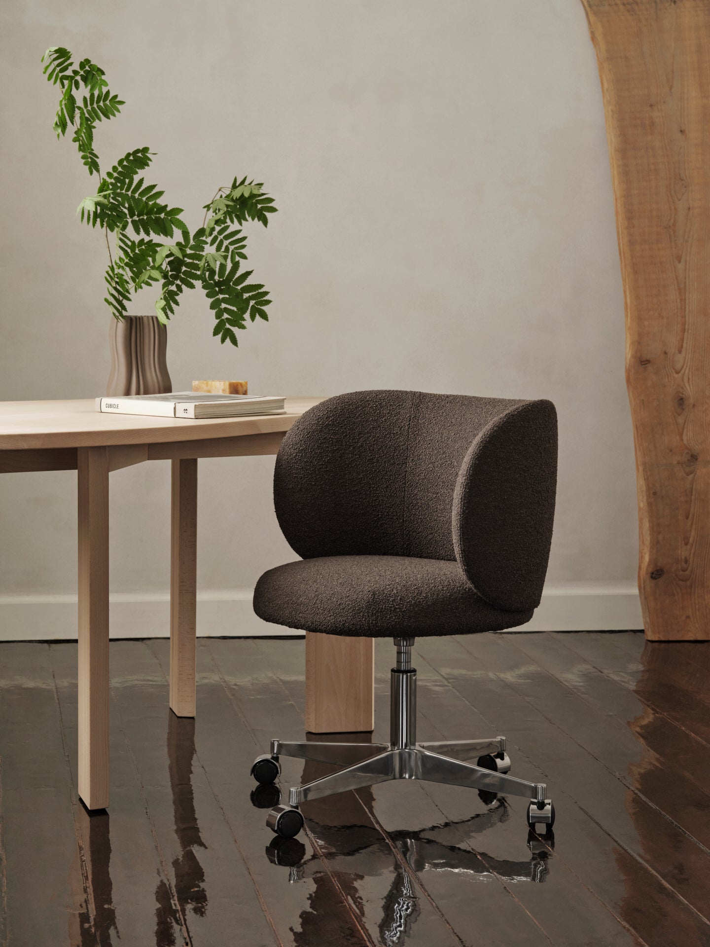 Rico Dining Chair Castors Sand/Black