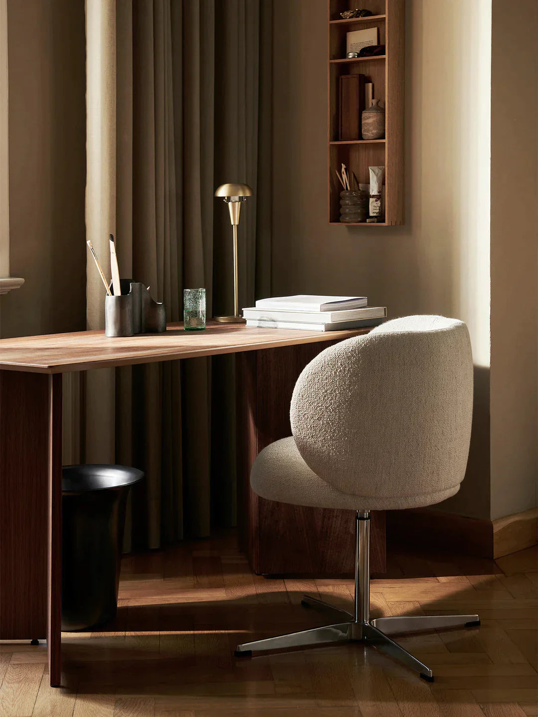 Rico Swivel Chair Bouclé
