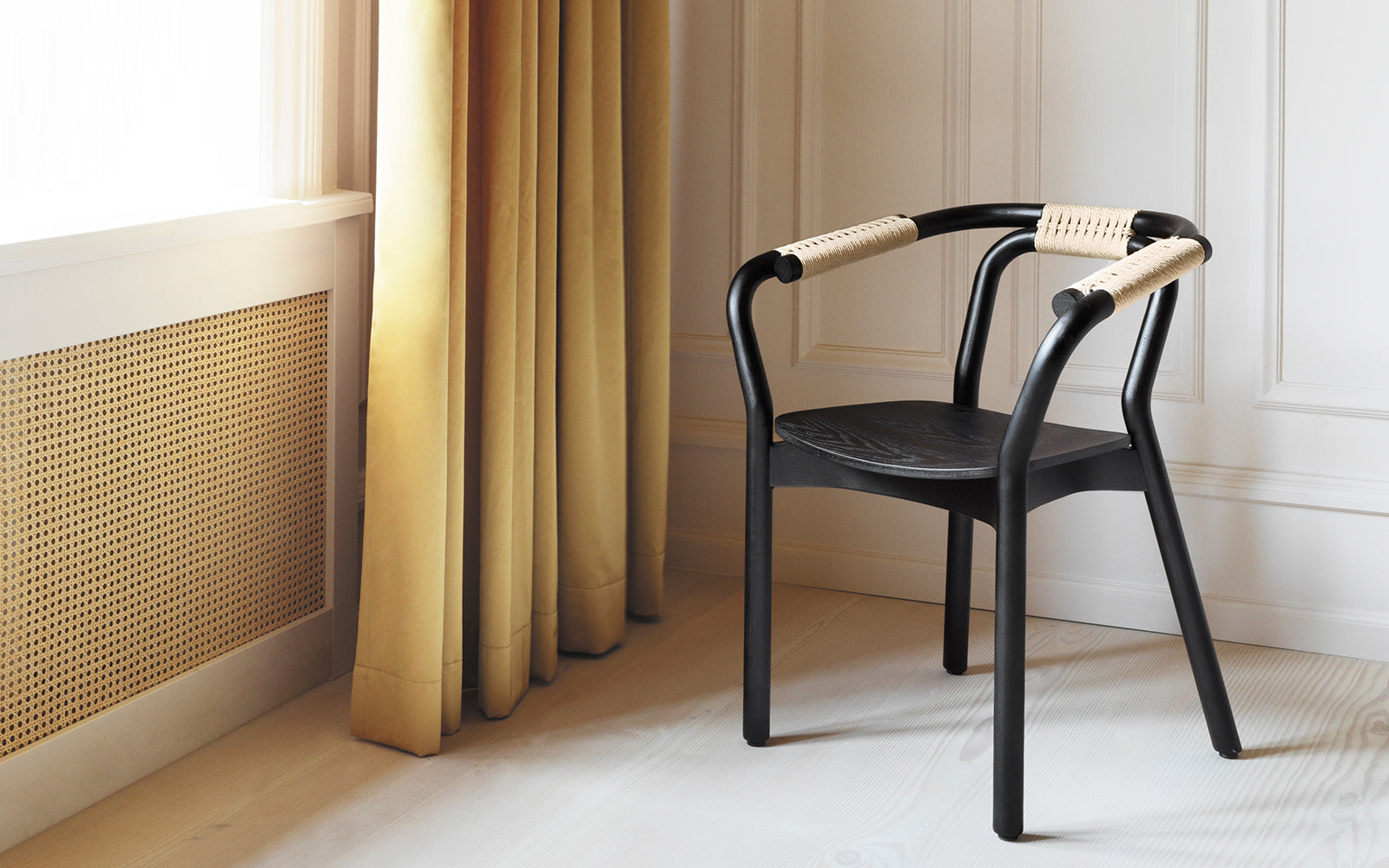 Knot Chair Negra/Natural