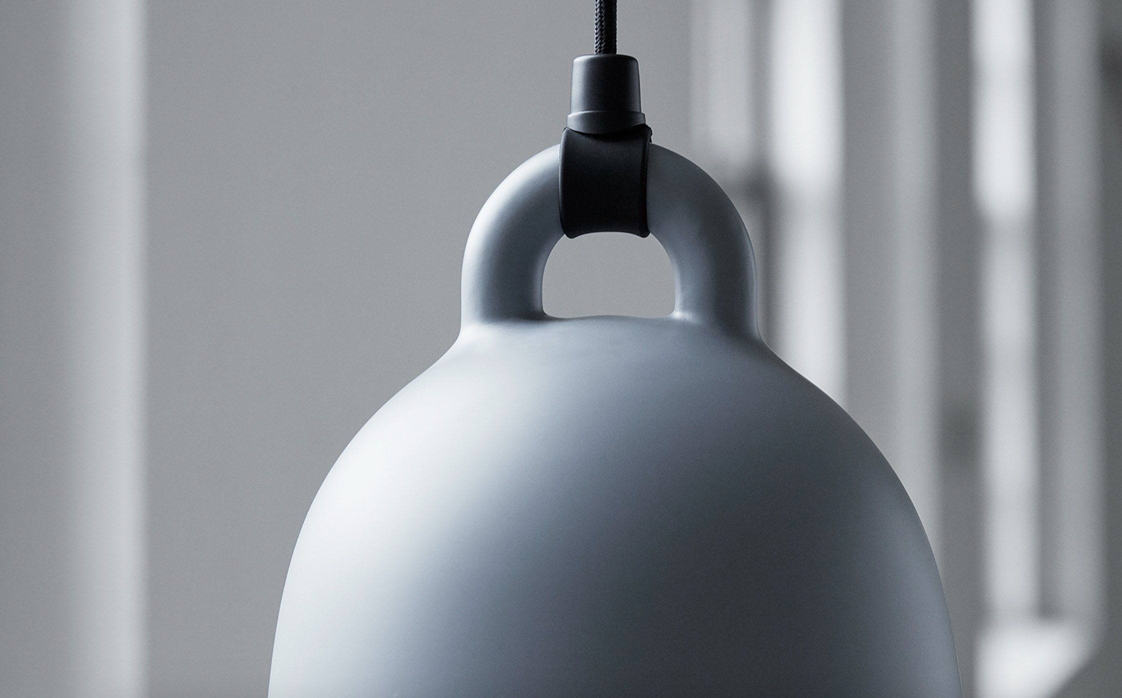 Bell Suspendida Chica Gris