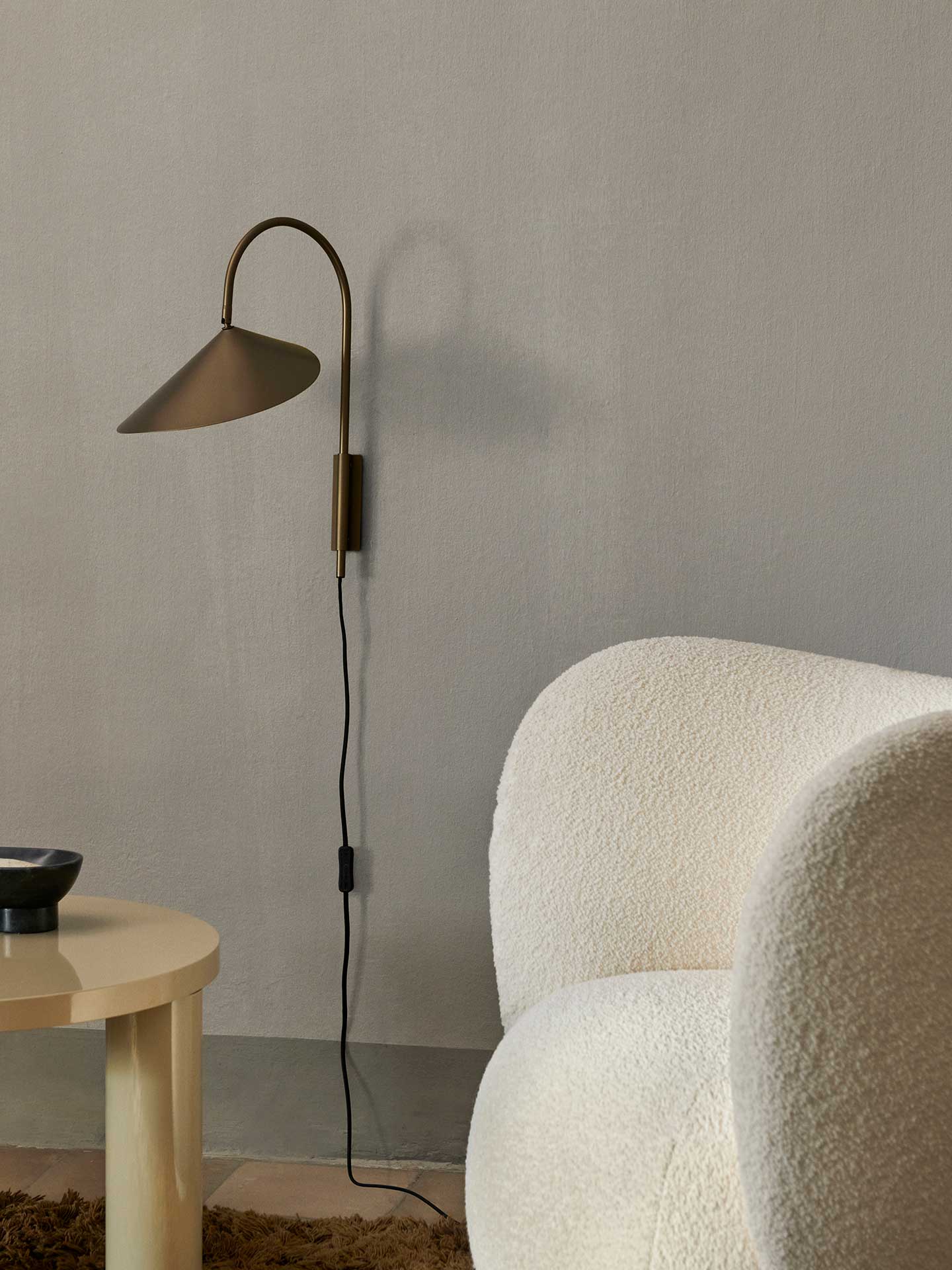 Arum Swivel Plug-In Wall Black