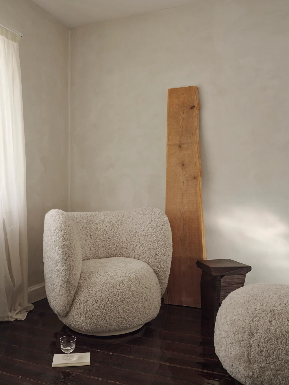 Rico Lounge Chair Brown