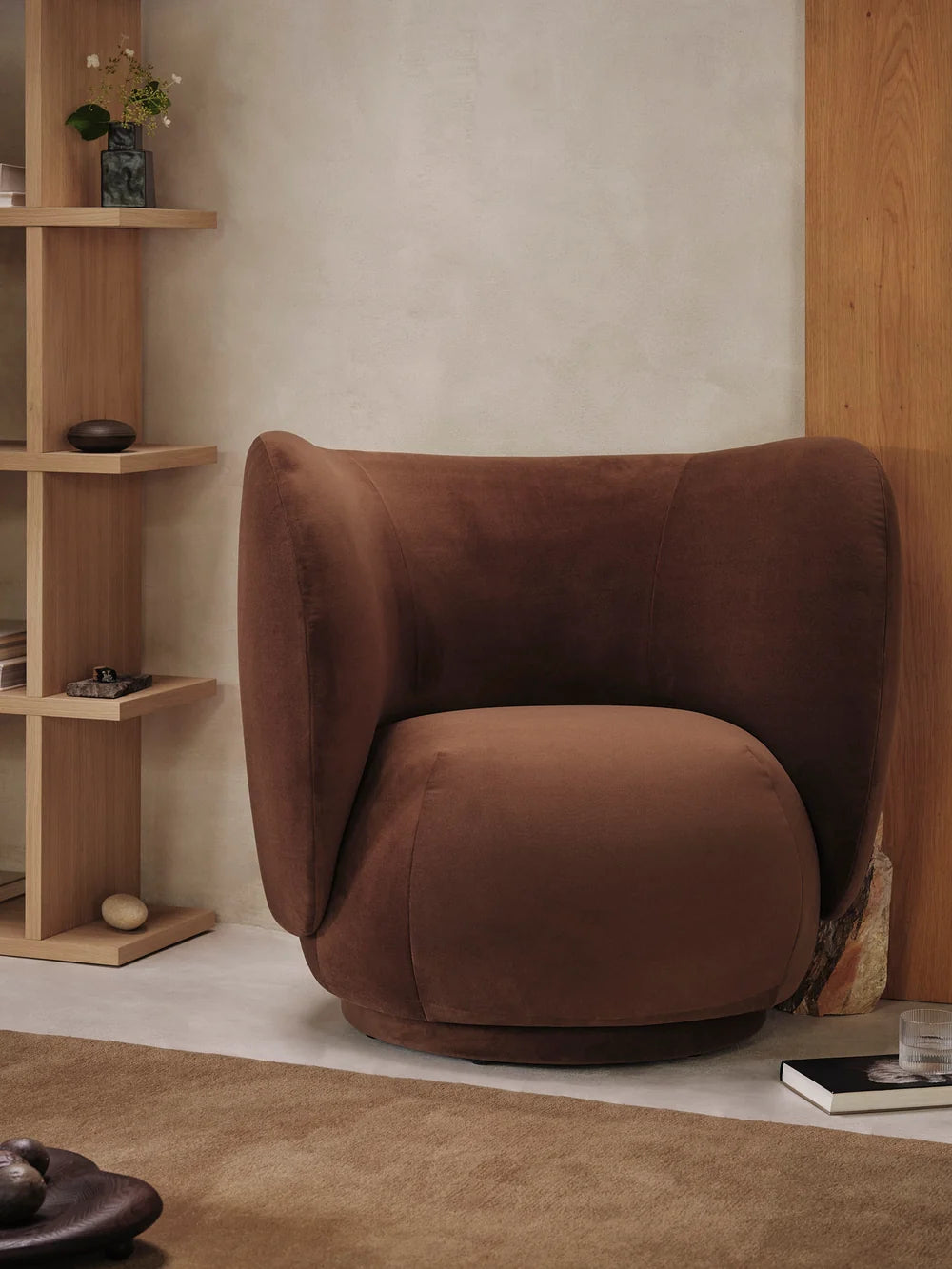 Rico Lounge Chair Swivel Velvet Soft Brown