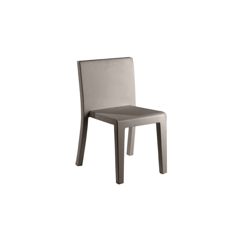 Jut Chair