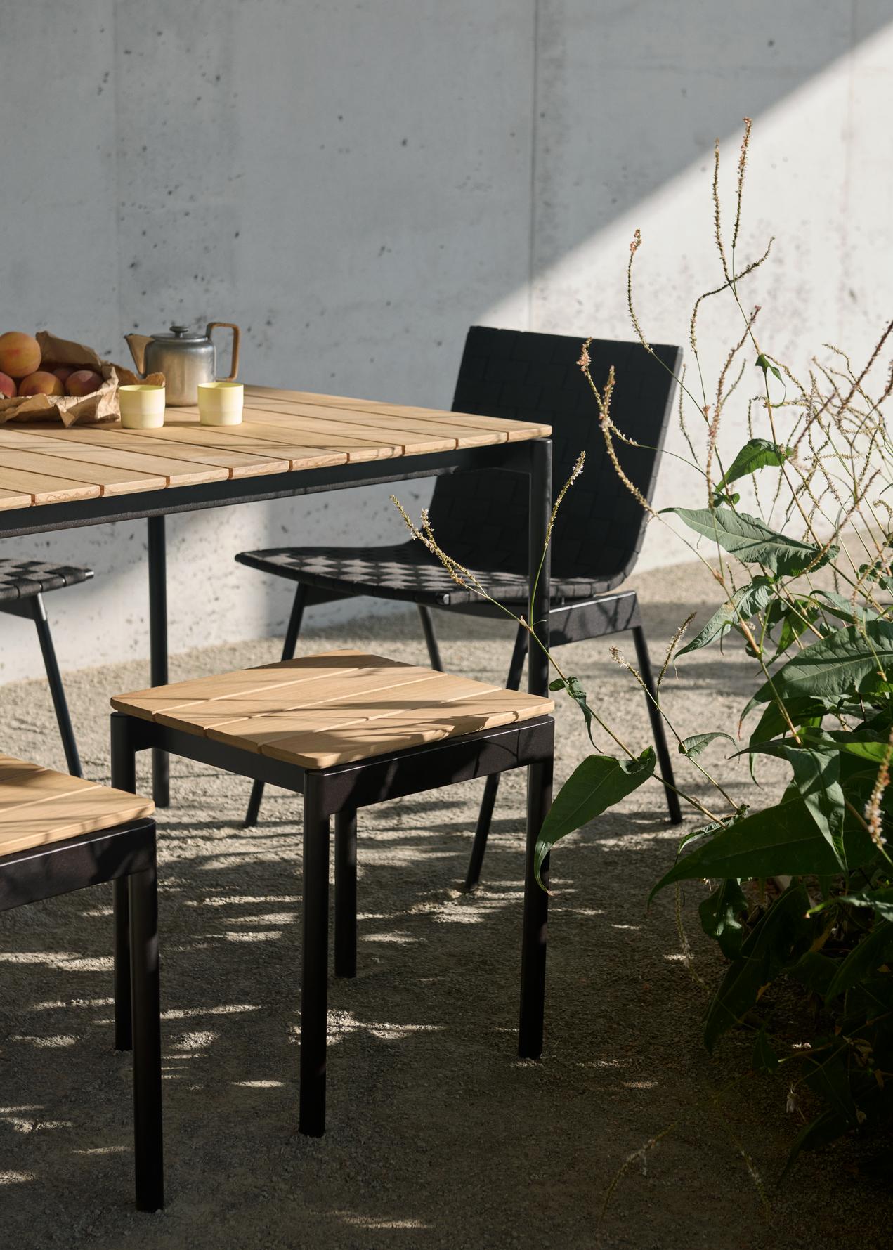 Ville Outdoor Stool AV47 Warm Black
