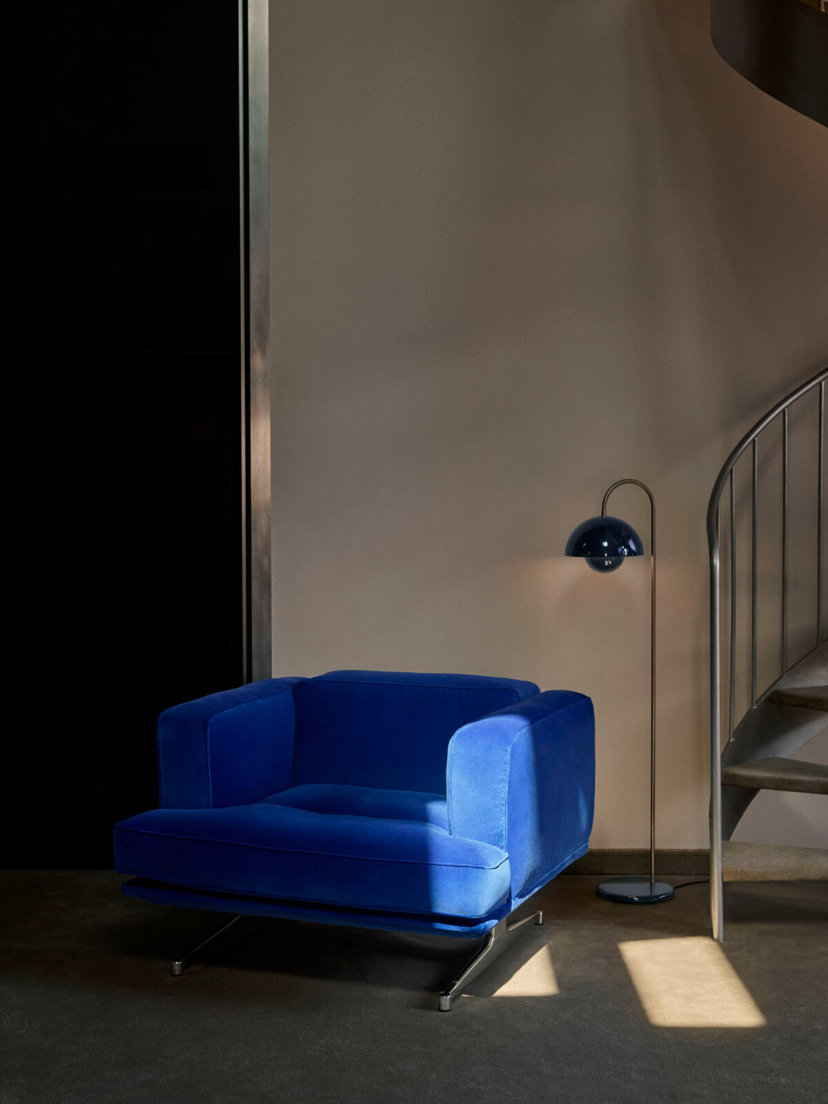 Flowerpot VP12 Floor Lamp Cobalt Blue