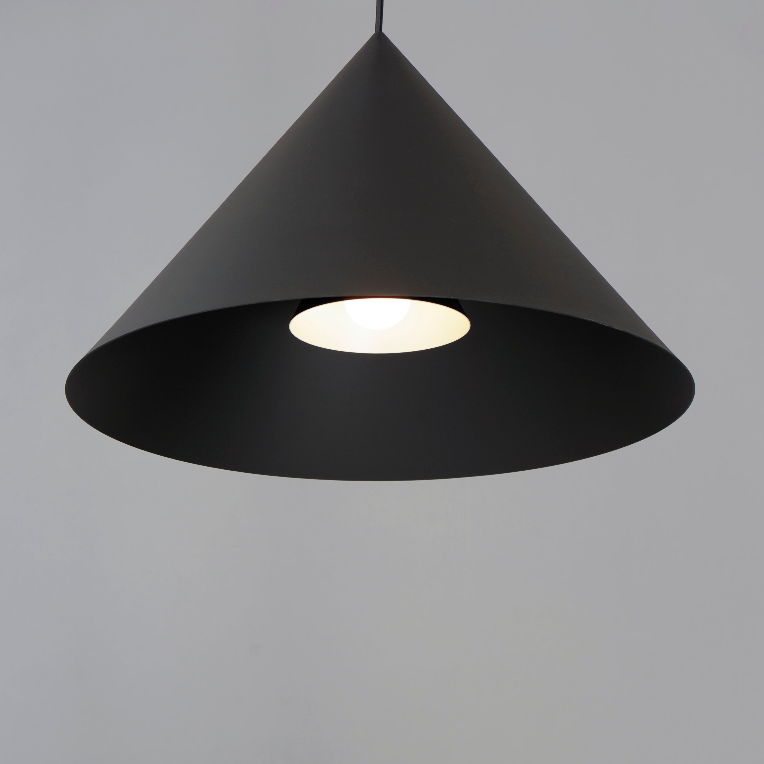 Pitch 22" Black