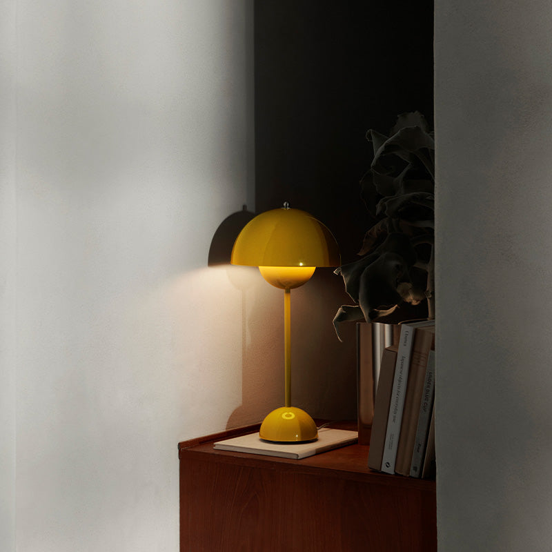 FlowerPot VP3 Mesa Mustard