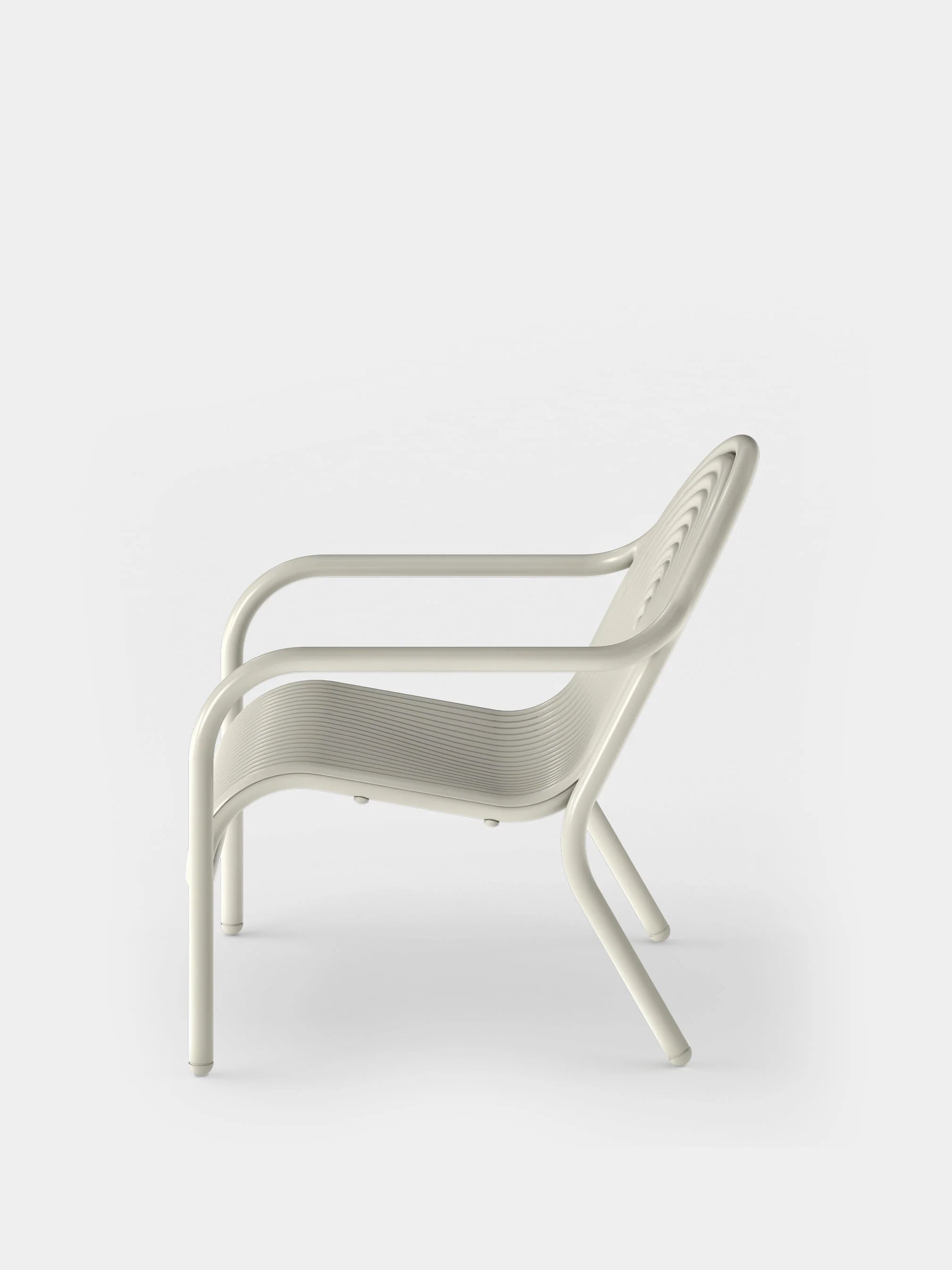 Groove Outdoor Lounge Chair Putty