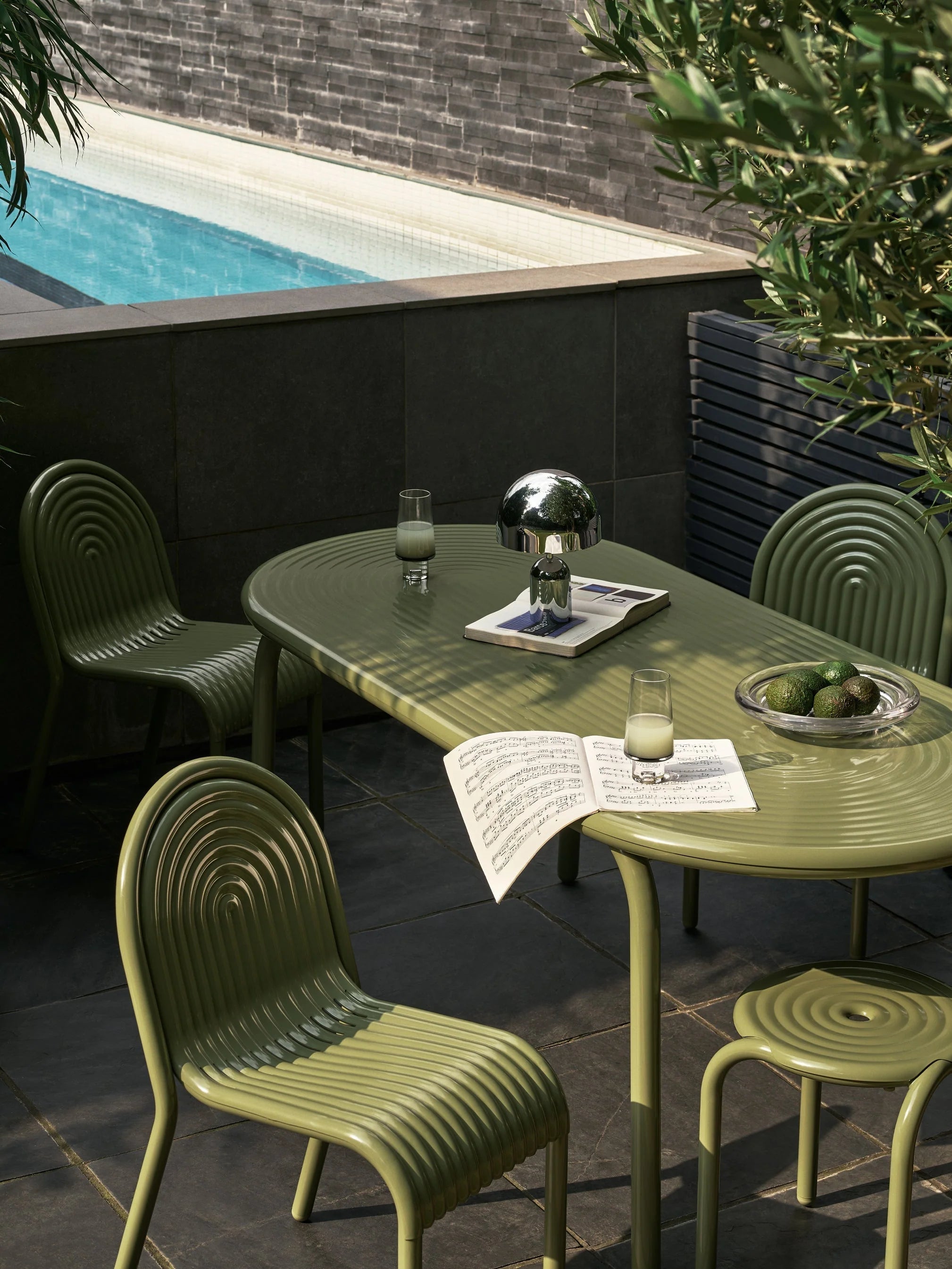 Groove Outdoor Side Chair Moss