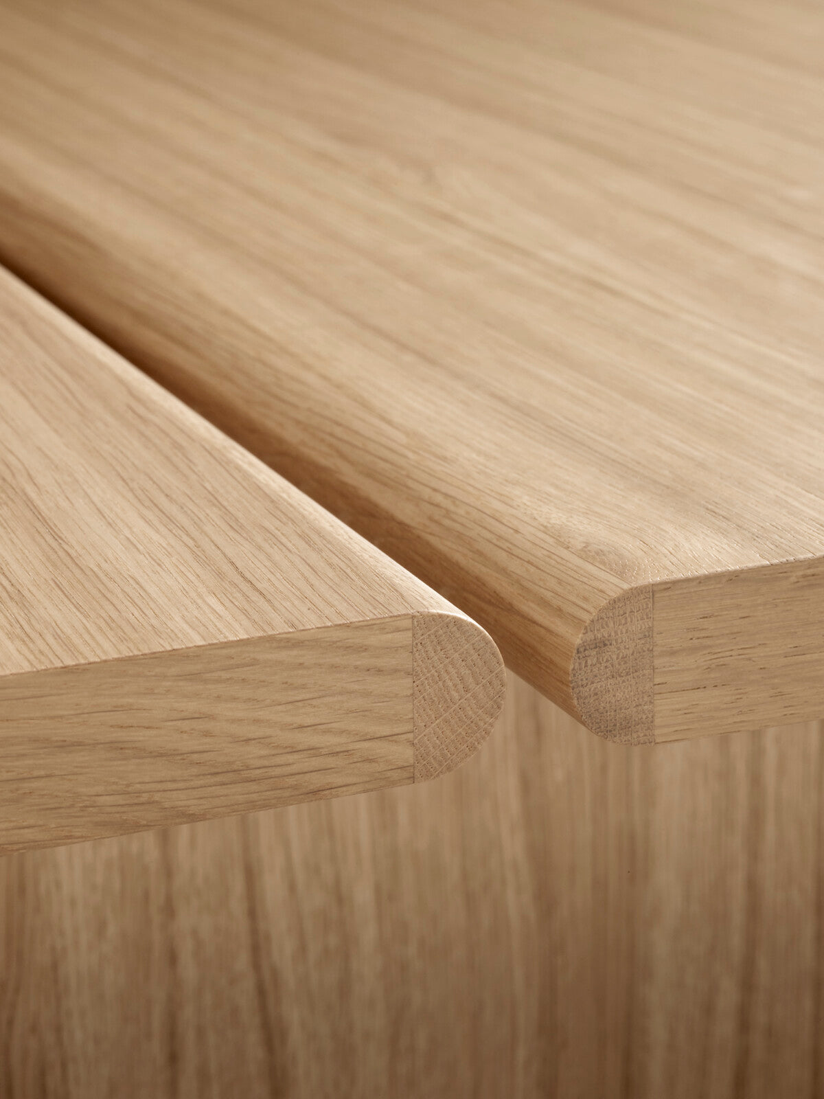 Ita Table OS4 Oak