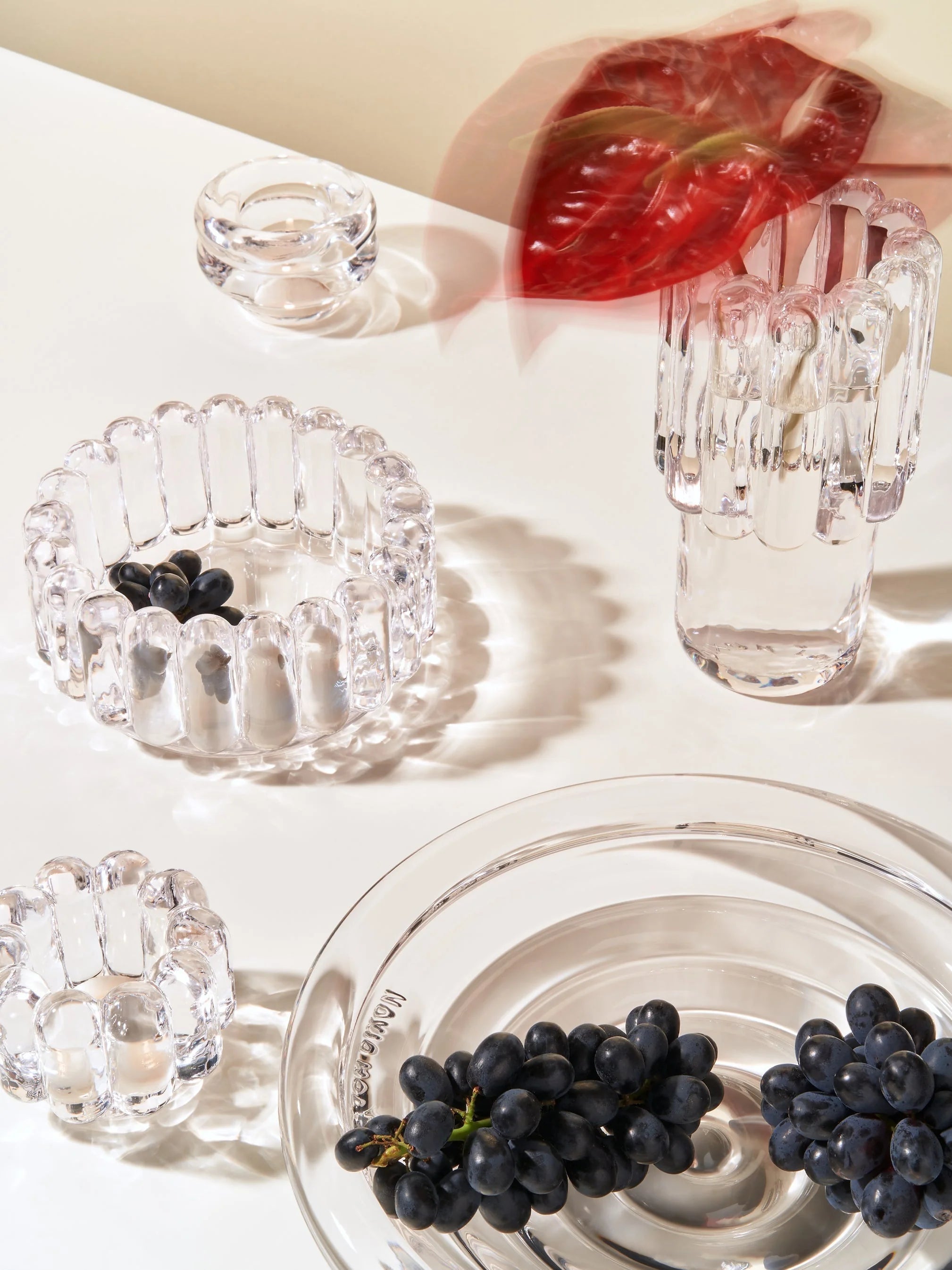 Press Vertical Tealight Holder Clear