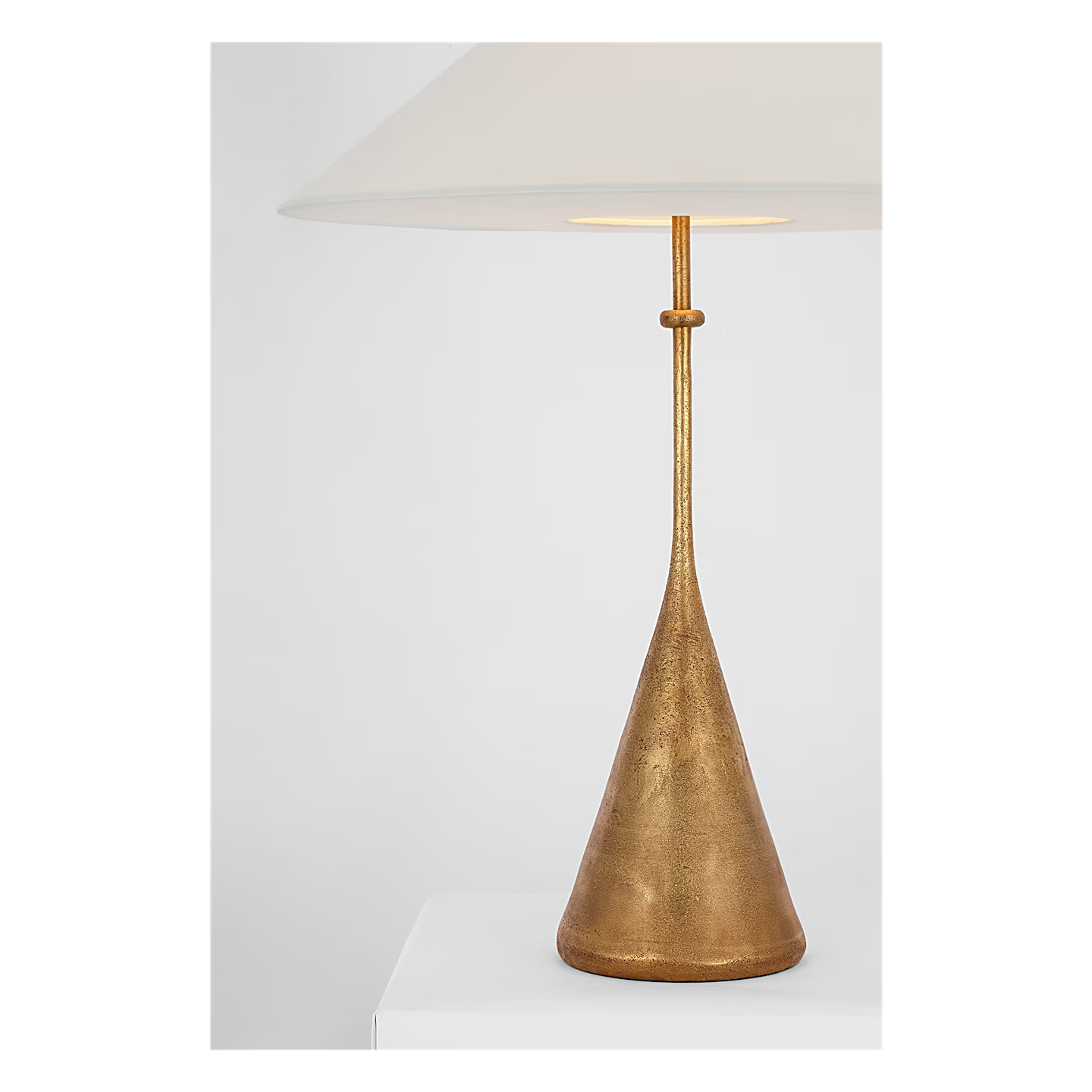 Zealous Lamp Brass