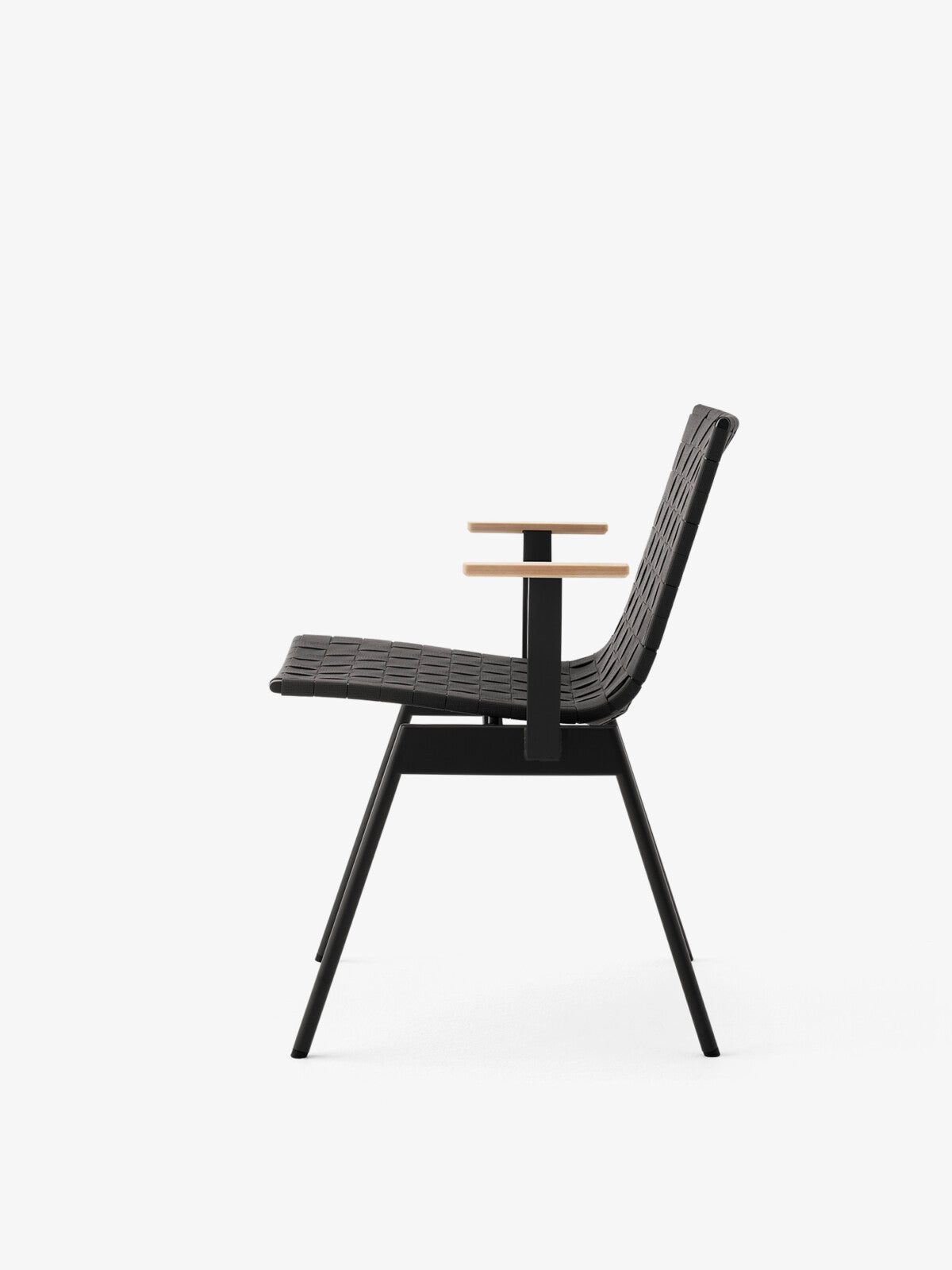 Ville AV34 Armchair Warm Black