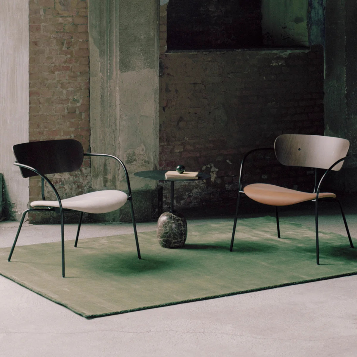 Pavilion AV5 Chair Oak
