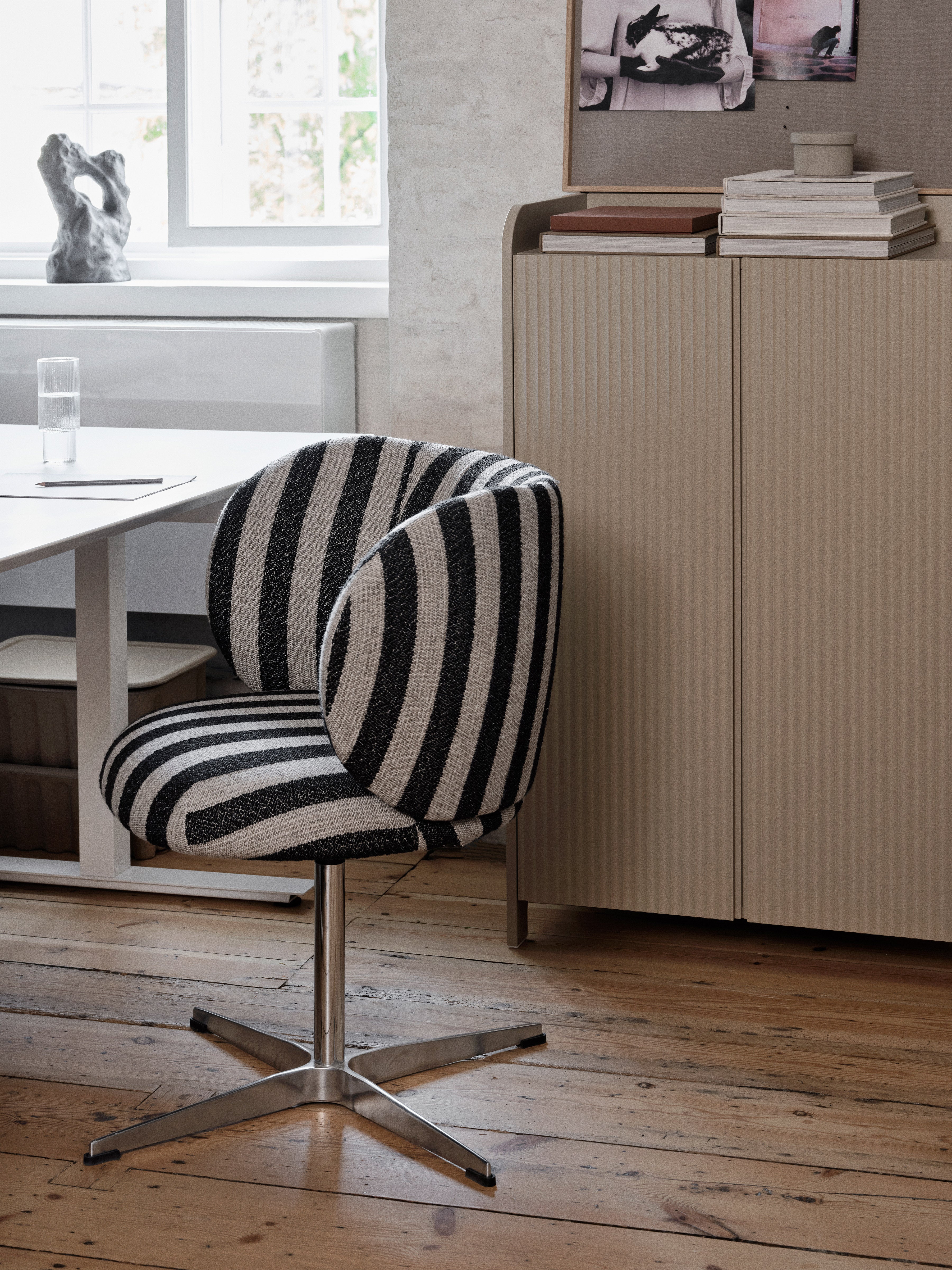 Rico Dining Chair Swivel Sand/Chocolate