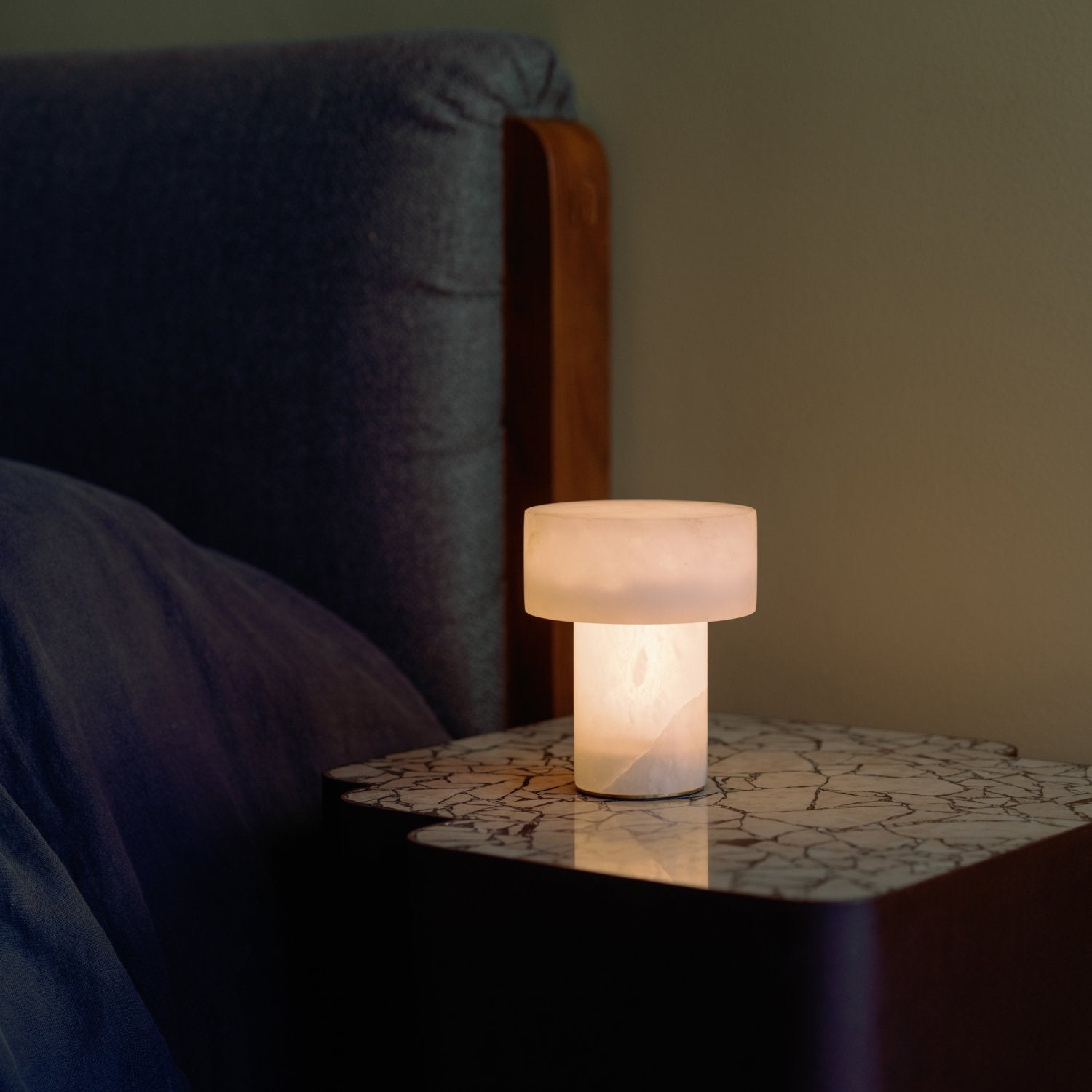 Una Rechargeable Lamp
