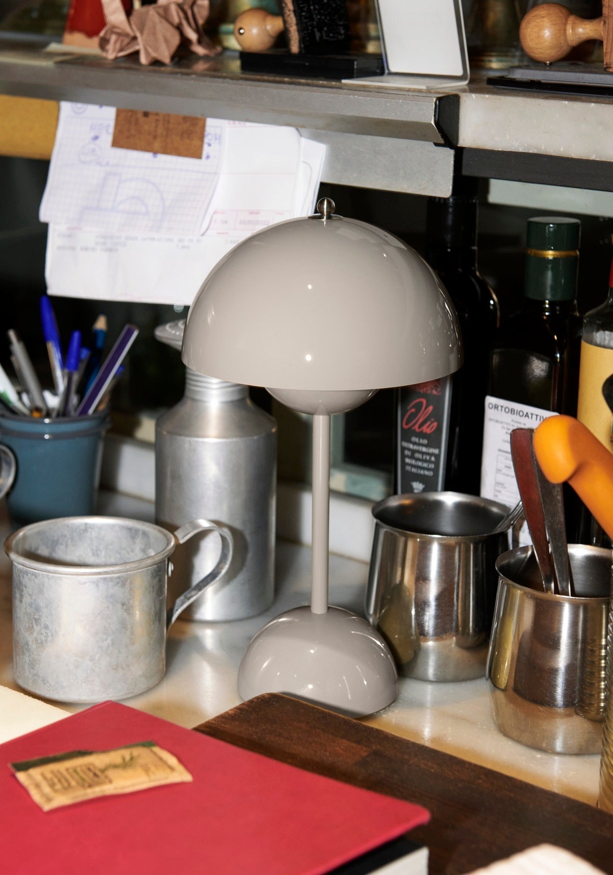 Flowerpot VP9 Grey Beige